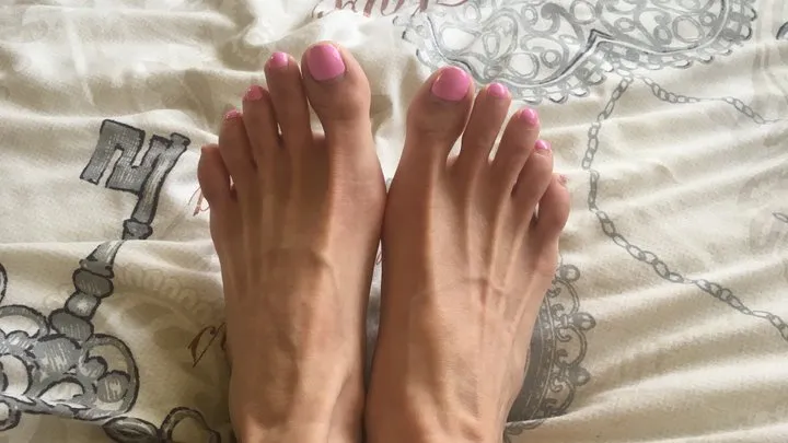 Missy Vee's Foot Play