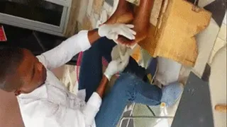 Green Plantain Seller Gets Ebony Soles Foot Massaged by Foot
