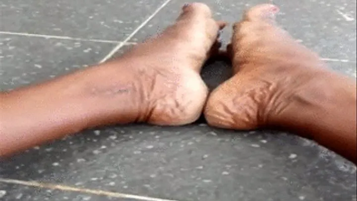 Akweley's Wrinkly Arches & Random GH Meaty Ebony Feet & Soles (Compilation Clip)