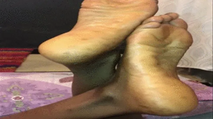 Asante Yaa's Wrinkly, Oily Ebony Soles In the Air Pt. 2