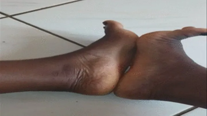 Brong Ahafo, Kumasi GH Chick's Ebony Feet and Soles at a Crossroads