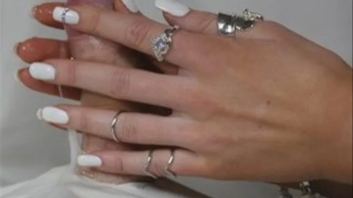 HD64 Crystals Perfect Wank White Nails