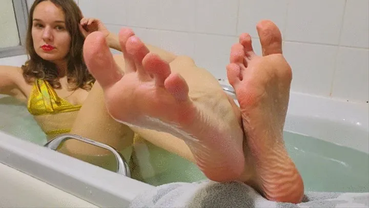 Wrinkled Bath Soles Worship