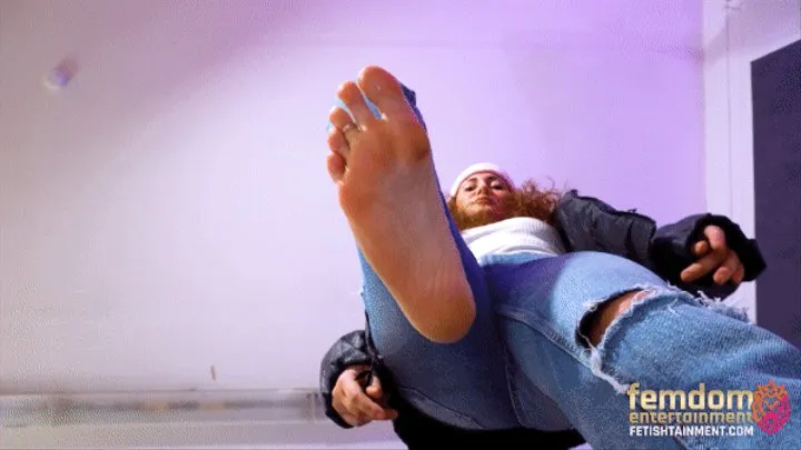 Kick kicks and more kicks for you! ( Kicks & Giantess Feet with Miss Anastasia S )