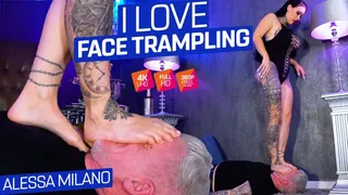 I love intense face trampling ( Facce Trampling with Alessa Milano ) - wmv