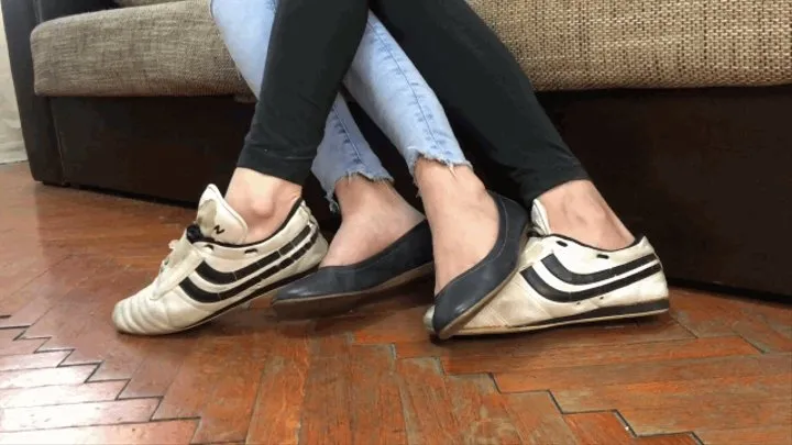 CUDDLING FOOTSIE IN OLD SHOES **CUSTOM CLIP**