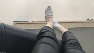 GREY SOCKS WORSHIP PRETTY FEET POV