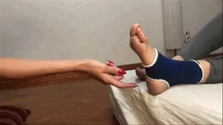 SPRAINED ANKLE TICKLING JENNY