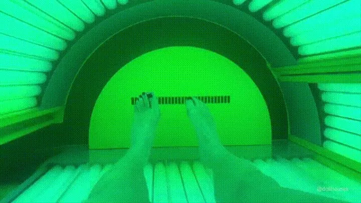 TANNING BED CANDID FEET TEASE DAY 1