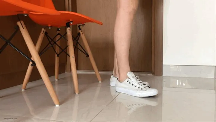 CONVERSE SNEAKERS SO INCREDIBLY UNCOMFORTABLE SHOES