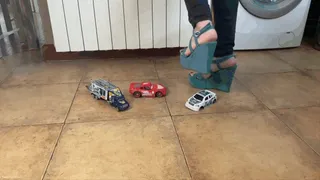 CRUSHING TOY CARS AND TRUCK IN HEAVY PLATFORM SHOES