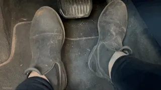 PEDAL PUMPING IN ANKLE BOOTS, DIRTY SMALL FEET