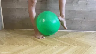 KIRA PLAYS WITH BIG BALLOON