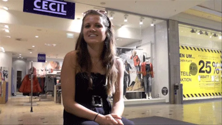 Manuela in the shopping center - Part 01