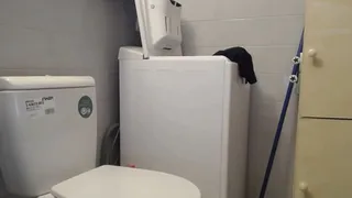 Stuck on toilet - no sound