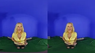 BlondZilla Kissing shrink 180 VR 3D