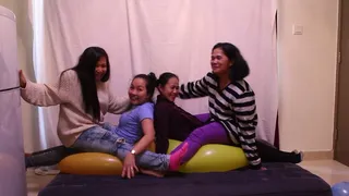 GirlsQuartett - Girls on Girls on Balloon