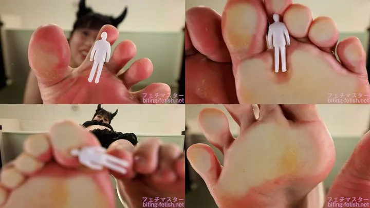 Sakura Tsuji - A dwarf whose semen is squeezed out by the bare feet of a giantess succubus part 2