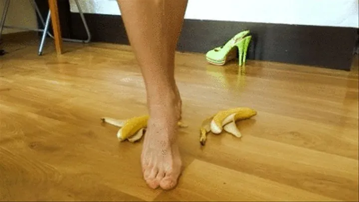 Crushing bananas barefoot