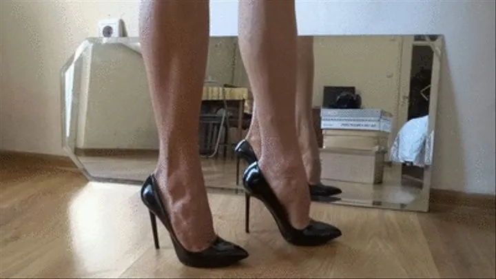 Shoeplay and walking around with my black stilettos - mirror view