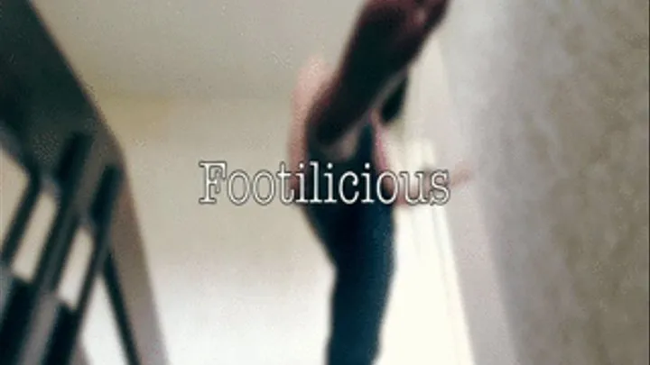 Footilicious. Soles and toes lotion rub