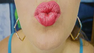 Pretty Mouth in Sexy Lips Chewing Gum