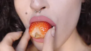 LIPS CLOSE-UP | | Eating Strawberries