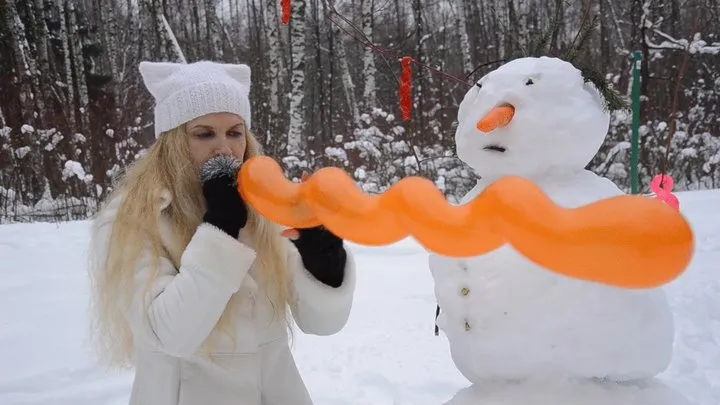 Katya and snowman