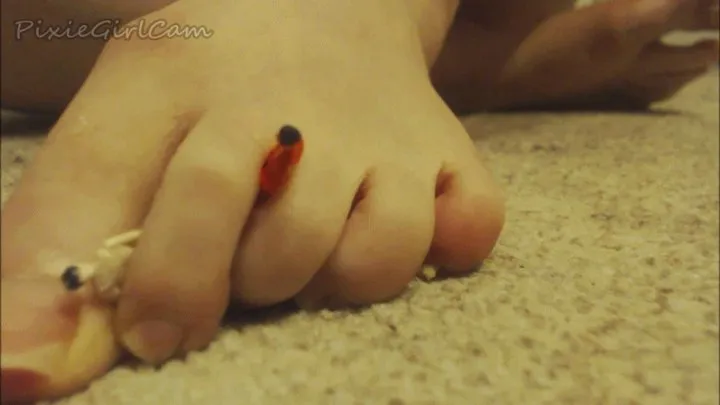 Foot Play with Dark Giantess Pixie