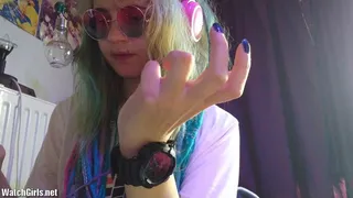 Lucy Elena - G-Shock - nails