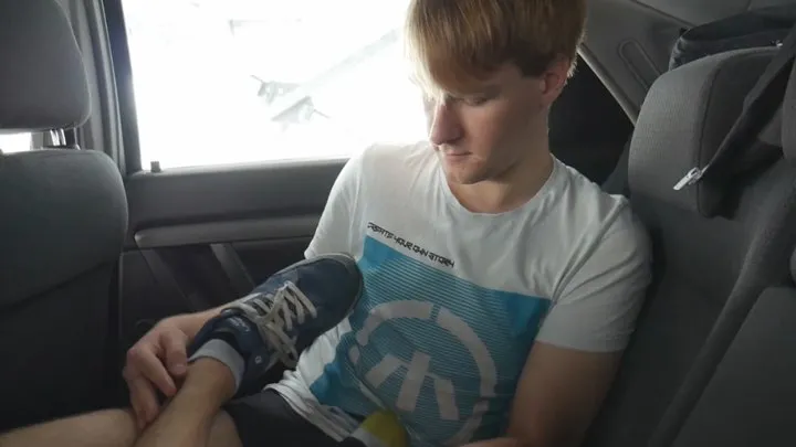 My twink friend gave me a footjob in the car