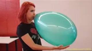 Alexa Blow to Pop a Crystal 16" Balloon