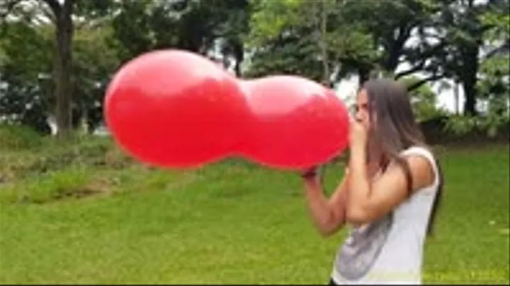 Gisele B2P a Huge Figure Balloon