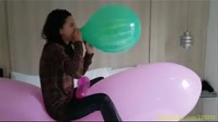 Mandy B2P a Watermelon Balloon