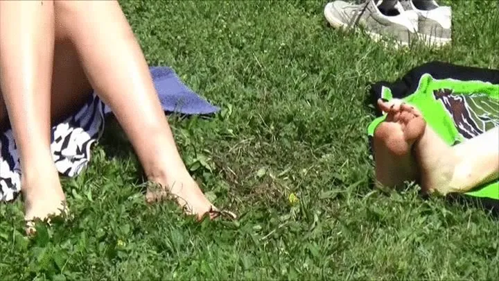 Sunbath and foot play for Christine and Natasha