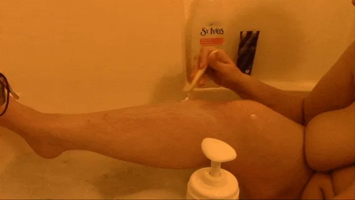 Chubby Girl Shaving Legs