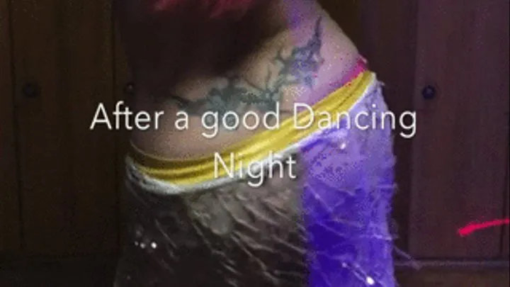 FetishTransexual Wearing a very Glamourous Glitter outfit fucking a straight guy with cum shot