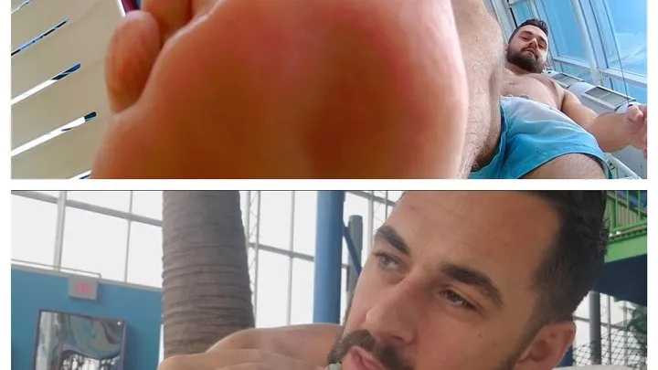 Dual Video: Master WestCoast goes to the Waterpark (Macrophillia / Feet / Vore)