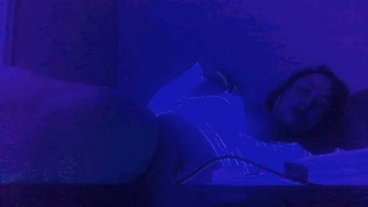 Pregnant Chubby BBW Black Light Cum( )