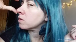 Piggy nose and blue wig