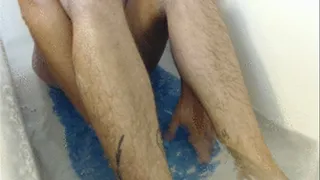 Hairy Pussy in the Bath