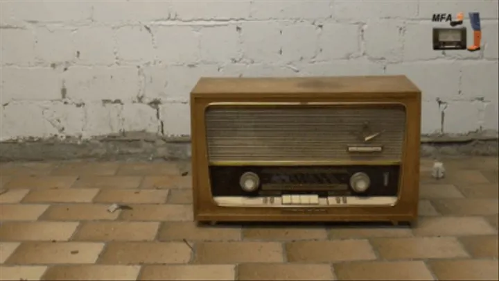 Old historical Radio for my steel toes Wellies 2