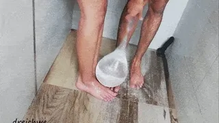 Foot fetish with a condom - Xclip