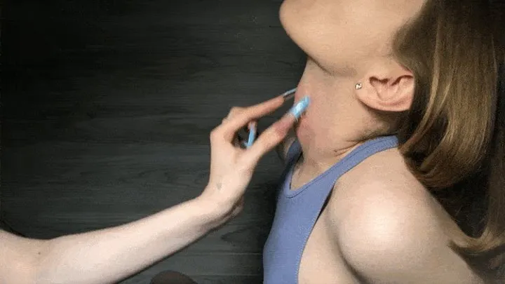 Long fingernails on her neck