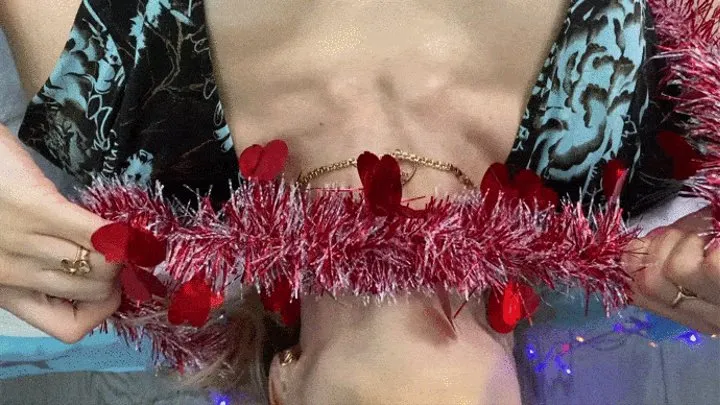Throat and Christmas decorations