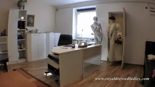 Office fur lady fucks glassdildo