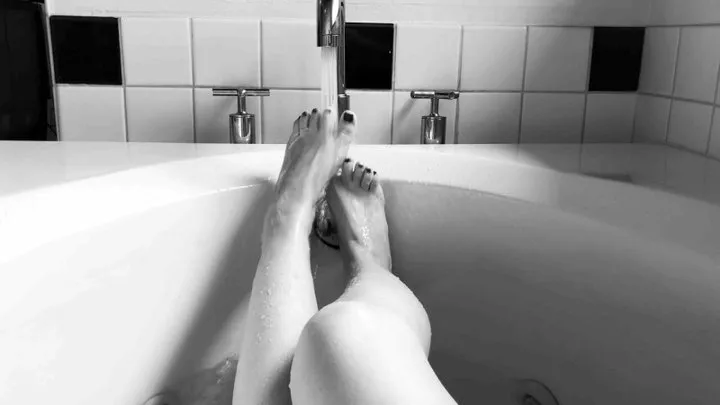 Brie's Bathtub Toes ExperimentMP4