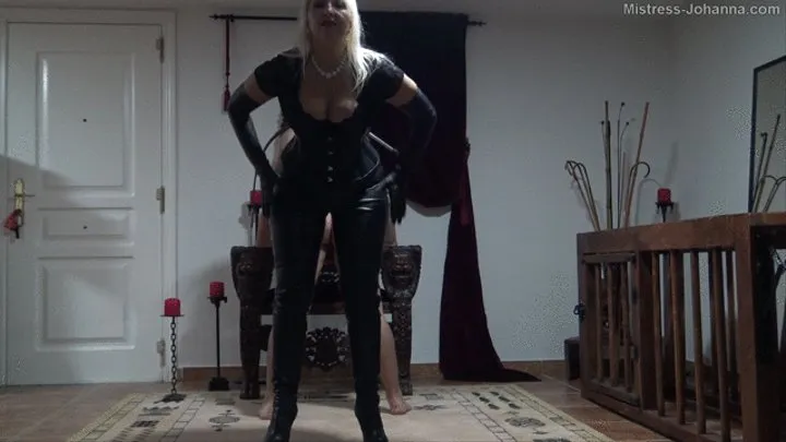 LADY IN LEATHER INSTRUCTING HER SLAVE Part 1