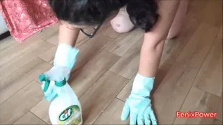 I clean the floor [ZOE],