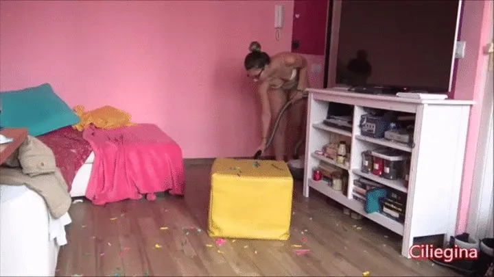 Vacuuming [LILY]*